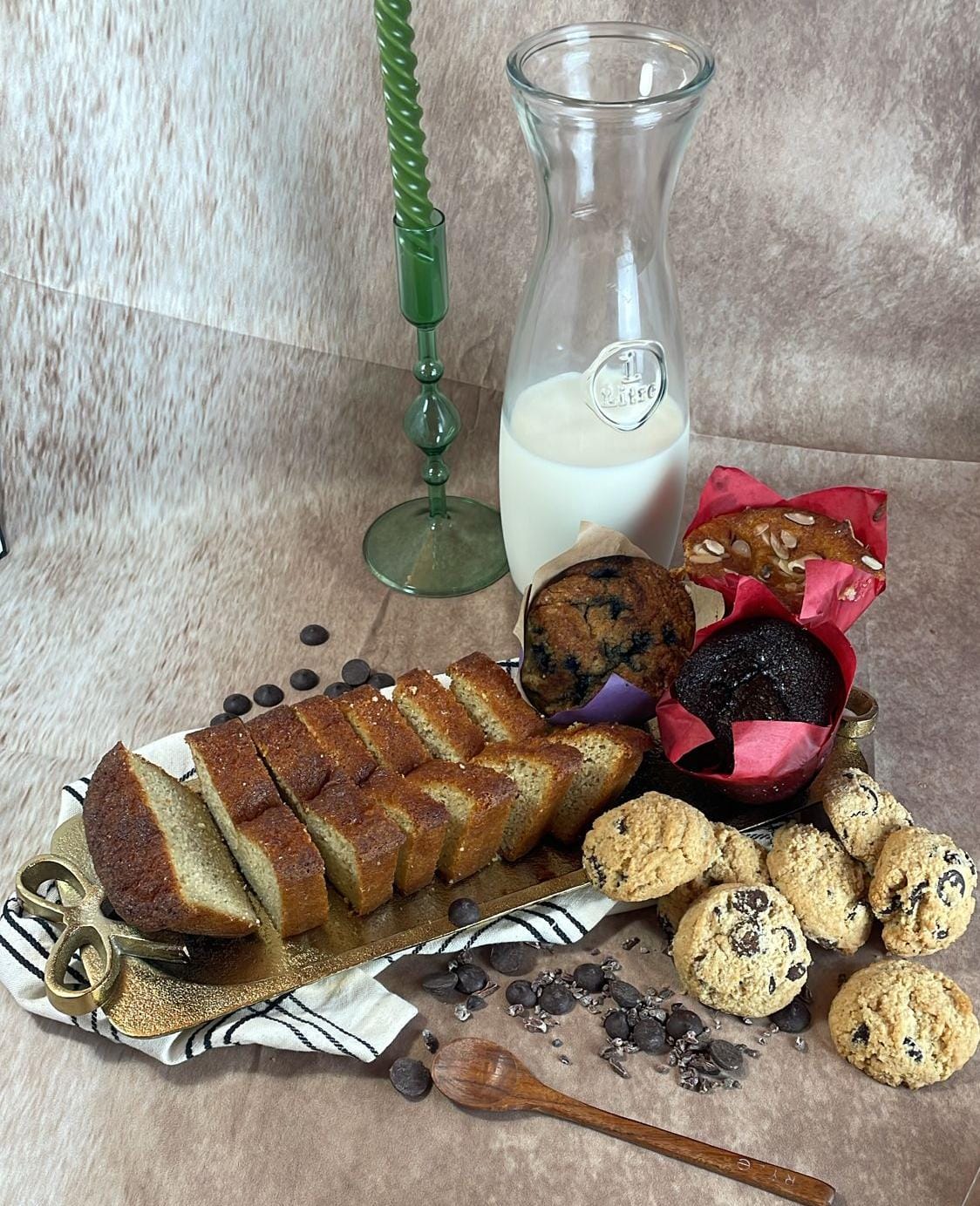 M Combo Gift Box – Muffins, Cookies & Cake Trio (#103)