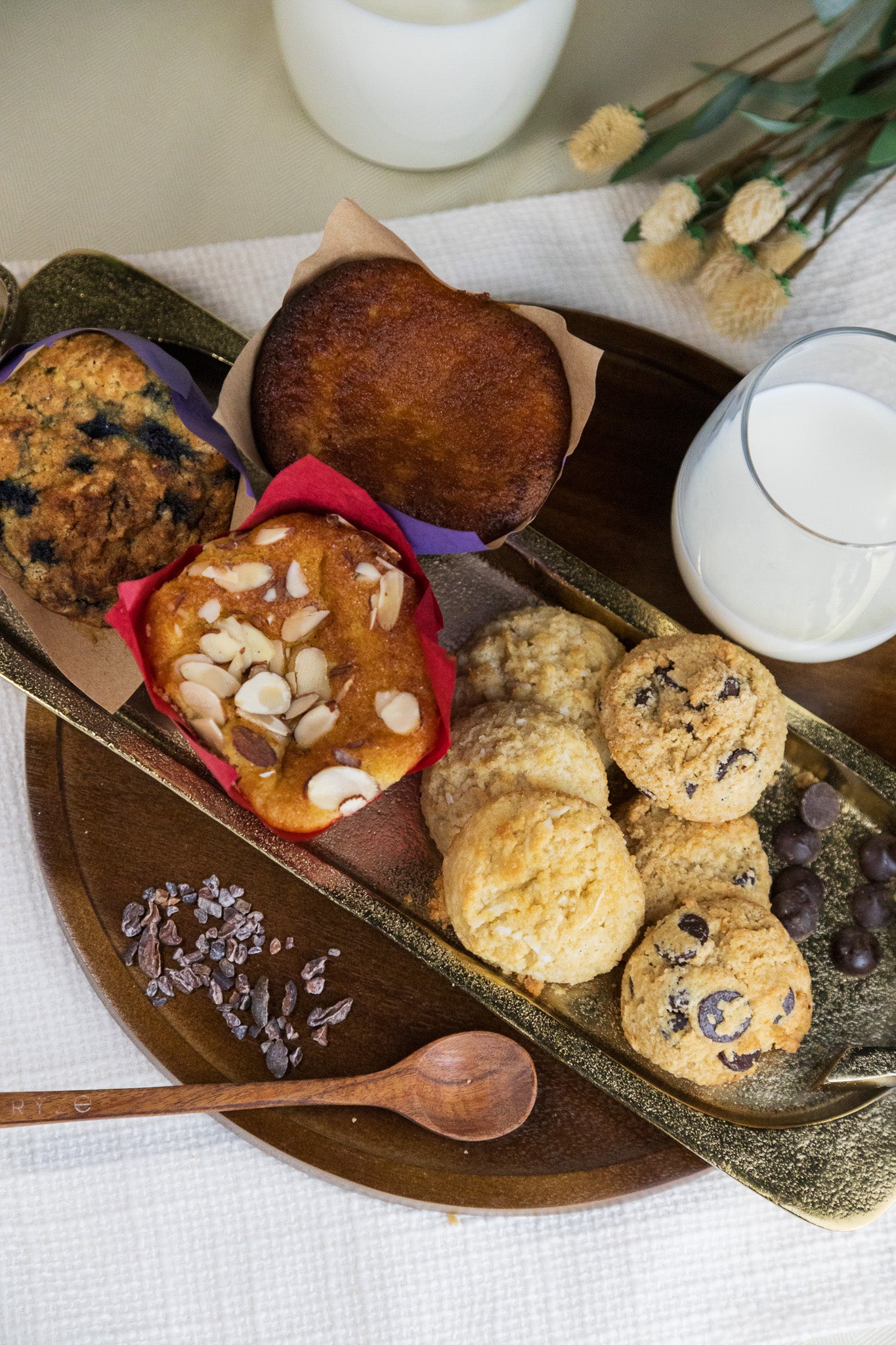 S Combo Gift Box – Cookies & Muffins Sampler (#112)